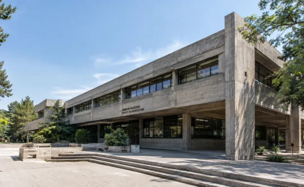 ODTÜ Mimarlık Fakültesi’nde Brütalist Geometri